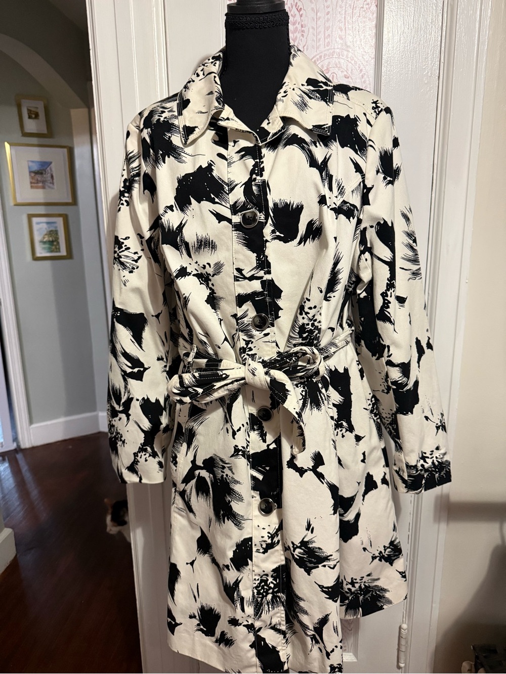 Black Rivet Black and White Graphic Print Shirt Jacket